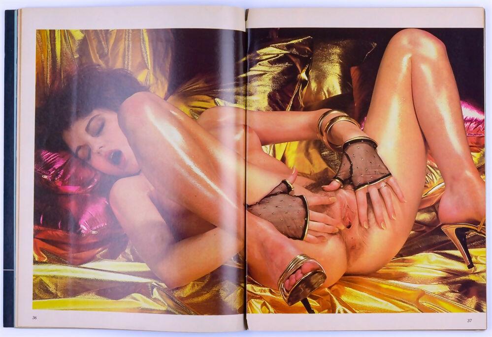 Club INTERNATIONAL Vintage UK Magazine Vol. 15 Issue 2 September 1982 Features Trans Model - XXX Marketplace