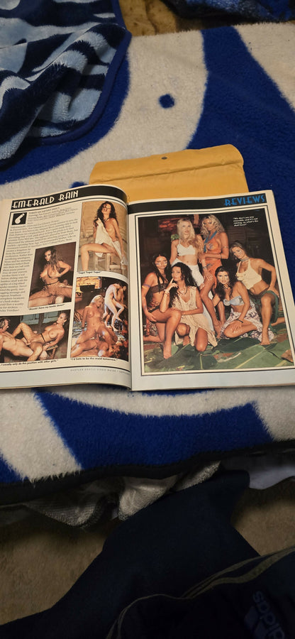 Hustler Erotic Video Guide September 2001 - Nakita Kash Cover - Judy & Marie, Danielle - Vintage XXX Video Review Magazine