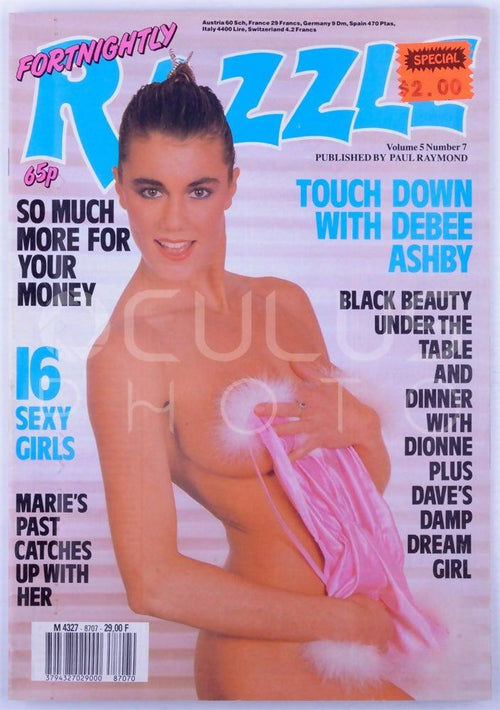 Fortnightly Razzle UK Softcore Vintage Adult Erotic Magazine Vol. 5 No. 7 Unknown Publication Date